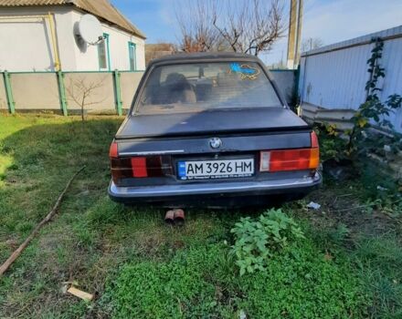 Красный БМВ 324, объемом двигателя 2.4 л и пробегом 205 тыс. км за 473 $, фото 2 на Automoto.ua