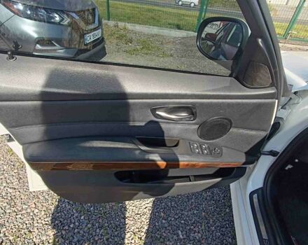 Белый БМВ 328, объемом двигателя 3 л и пробегом 282 тыс. км за 9300 $, фото 8 на Automoto.ua