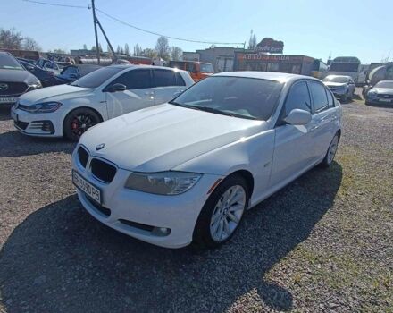 Белый БМВ 328, объемом двигателя 3 л и пробегом 282 тыс. км за 9300 $, фото 15 на Automoto.ua