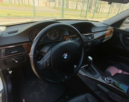 Белый БМВ 328, объемом двигателя 3 л и пробегом 282 тыс. км за 9300 $, фото 6 на Automoto.ua