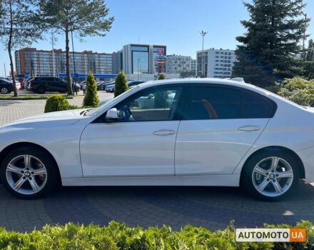 Белый БМВ 328, объемом двигателя 2 л и пробегом 212 тыс. км за 11200 $, фото 3 на Automoto.ua
