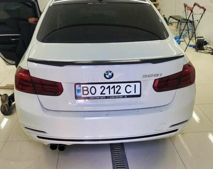 Белый БМВ 328, объемом двигателя 2 л и пробегом 181 тыс. км за 15500 $, фото 2 на Automoto.ua