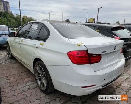 Белый БМВ 328, объемом двигателя 2 л и пробегом 230 тыс. км за 11750 $, фото 4 на Automoto.ua