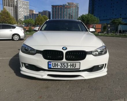 Белый БМВ 328, объемом двигателя 2 л и пробегом 170 тыс. км за 11500 $, фото 1 на Automoto.ua