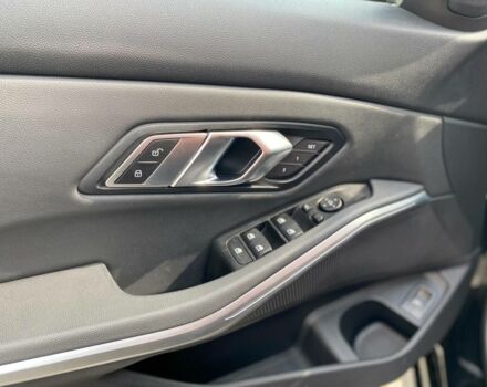 Черный БМВ 330, объемом двигателя 2 л и пробегом 46 тыс. км за 35999 $, фото 10 на Automoto.ua