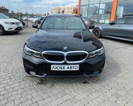 Черный БМВ 330, объемом двигателя 2 л и пробегом 46 тыс. км за 35999 $, фото 1 на Automoto.ua