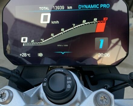 БМВ 3302, объемом двигателя 0.9 л и пробегом 0 тыс. км за 9300 $, фото 1 на Automoto.ua