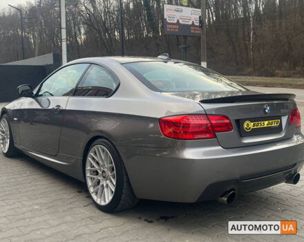 Серый БМВ 335, объемом двигателя 3 л и пробегом 159 тыс. км за 16600 $, фото 3 на Automoto.ua