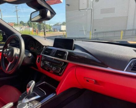 Белый БМВ 4 Серия, объемом двигателя 3 л и пробегом 35 тыс. км за 12500 $, фото 9 на Automoto.ua