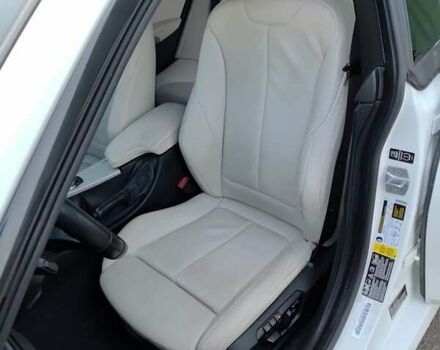 Белый БМВ 4 Серия, объемом двигателя 2 л и пробегом 302 тыс. км за 15500 $, фото 44 на Automoto.ua