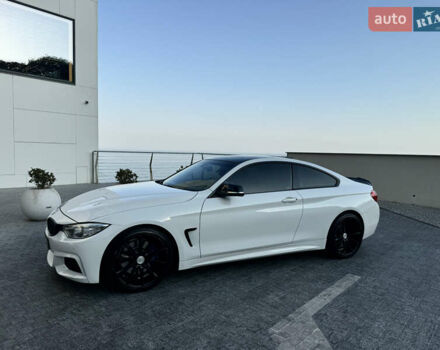 Білий БМВ 4 Серія, об'ємом двигуна 2 л та пробігом 120 тис. км за 18000 $, фото 4 на Automoto.ua