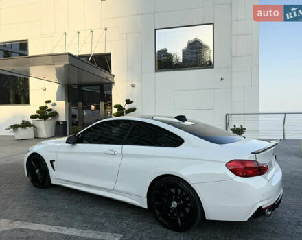 Білий БМВ 4 Серія, об'ємом двигуна 2 л та пробігом 120 тис. км за 18000 $, фото 3 на Automoto.ua