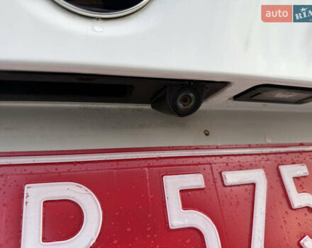 Білий БМВ 4 Серія, об'ємом двигуна 2 л та пробігом 246 тис. км за 8800 $, фото 6 на Automoto.ua