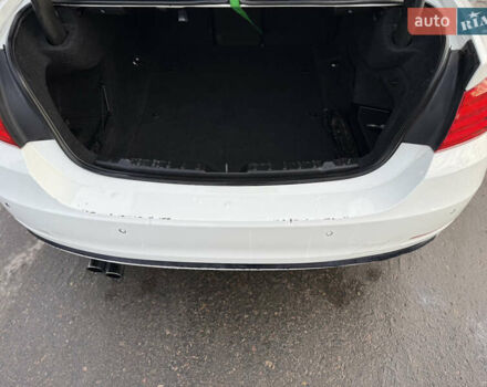 Білий БМВ 4 Серія, об'ємом двигуна 2 л та пробігом 246 тис. км за 8800 $, фото 5 на Automoto.ua