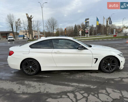 Білий БМВ 4 Серія, об'ємом двигуна 2 л та пробігом 246 тис. км за 8800 $, фото 9 на Automoto.ua