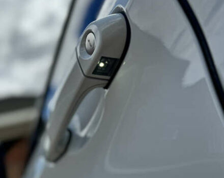 Белый БМВ 4 Серия, объемом двигателя 2 л и пробегом 180 тыс. км за 16500 $, фото 19 на Automoto.ua