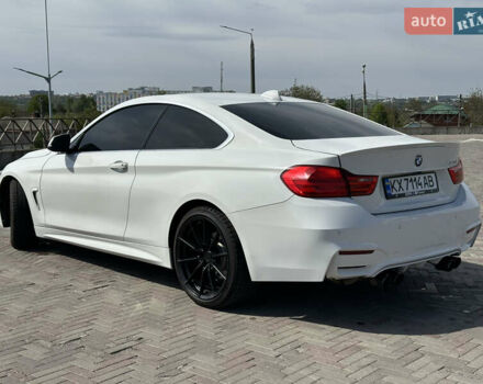 Белый БМВ 4 Серия, объемом двигателя 2 л и пробегом 121 тыс. км за 18600 $, фото 4 на Automoto.ua