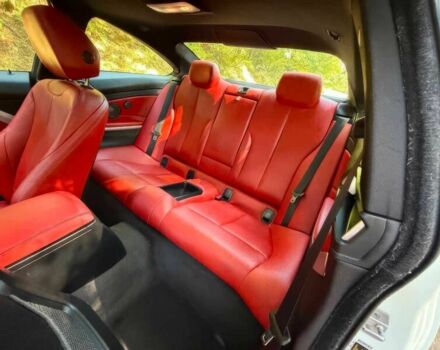 Белый БМВ 4 Серия, объемом двигателя 3 л и пробегом 76 тыс. км за 11000 $, фото 11 на Automoto.ua