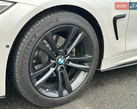 Белый БМВ 4 Серия, объемом двигателя 2 л и пробегом 141 тыс. км за 23000 $, фото 5 на Automoto.ua