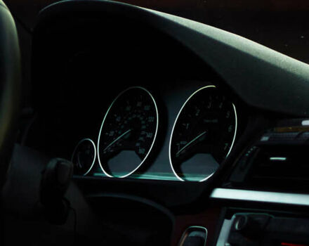 Белый БМВ 4 Серия, объемом двигателя 2 л и пробегом 141 тыс. км за 23000 $, фото 12 на Automoto.ua