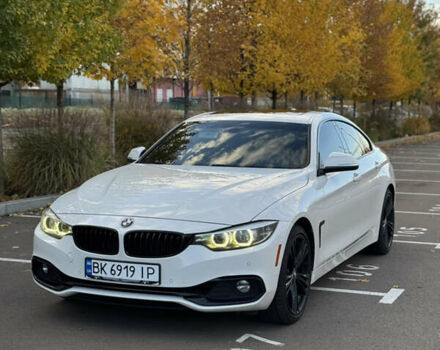 Белый БМВ 4 Серия, объемом двигателя 2 л и пробегом 152 тыс. км за 18550 $, фото 1 на Automoto.ua
