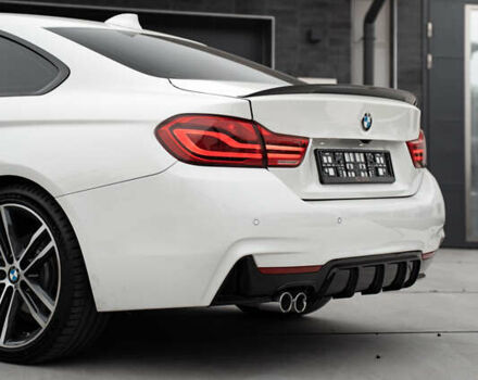 Белый БМВ 4 Серия, объемом двигателя 2 л и пробегом 67 тыс. км за 26000 $, фото 4 на Automoto.ua