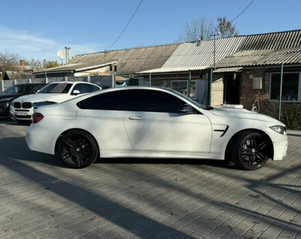 Белый БМВ 4 Серия, объемом двигателя 3 л и пробегом 141 тыс. км за 27400 $, фото 3 на Automoto.ua
