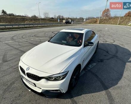 Белый БМВ 4 Серия, объемом двигателя 3 л и пробегом 123 тыс. км за 29000 $, фото 7 на Automoto.ua
