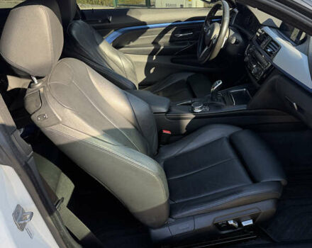 Белый БМВ 4 Серия, объемом двигателя 3 л и пробегом 141 тыс. км за 27400 $, фото 12 на Automoto.ua