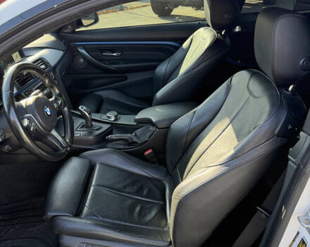 Белый БМВ 4 Серия, объемом двигателя 3 л и пробегом 141 тыс. км за 27400 $, фото 11 на Automoto.ua