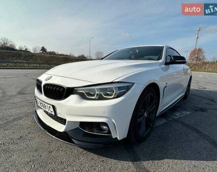 Белый БМВ 4 Серия, объемом двигателя 3 л и пробегом 123 тыс. км за 29000 $, фото 5 на Automoto.ua