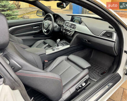 Белый БМВ 4 Серия, объемом двигателя 2 л и пробегом 86 тыс. км за 20900 $, фото 49 на Automoto.ua