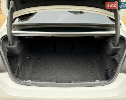 Белый БМВ 4 Серия, объемом двигателя 2 л и пробегом 86 тыс. км за 20900 $, фото 29 на Automoto.ua