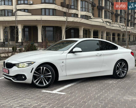 Белый БМВ 4 Серия, объемом двигателя 2 л и пробегом 88 тыс. км за 21000 $, фото 12 на Automoto.ua