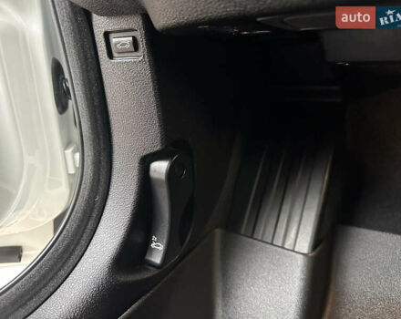 Білий БМВ 4 Серія, об'ємом двигуна 2 л та пробігом 87 тис. км за 21400 $, фото 101 на Automoto.ua