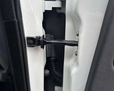 Белый БМВ 4 Серия, объемом двигателя 2 л и пробегом 88 тыс. км за 21000 $, фото 71 на Automoto.ua