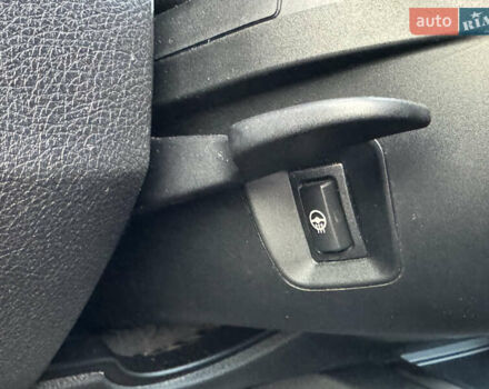 Чорний БМВ 4 Серія, об'ємом двигуна 2 л та пробігом 190 тис. км за 13200 $, фото 21 на Automoto.ua