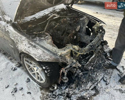 Черный БМВ 4 Серия, объемом двигателя 2 л и пробегом 170 тыс. км за 6000 $, фото 7 на Automoto.ua