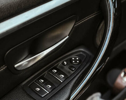 Черный БМВ 4 Серия, объемом двигателя 3 л и пробегом 125 тыс. км за 27300 $, фото 13 на Automoto.ua