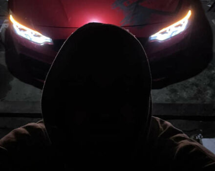 Красный БМВ 4 Серия, объемом двигателя 2 л и пробегом 167 тыс. км за 18500 $, фото 2 на Automoto.ua