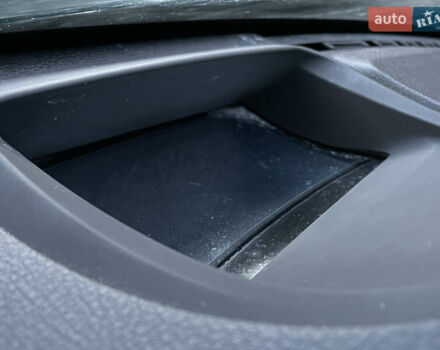 Серый БМВ 4 Серия, объемом двигателя 0 л и пробегом 70 тыс. км за 13900 $, фото 28 на Automoto.ua