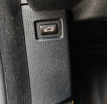 Сірий БМВ 4 Серія, об'ємом двигуна 2 л та пробігом 90 тис. км за 22999 $, фото 84 на Automoto.ua