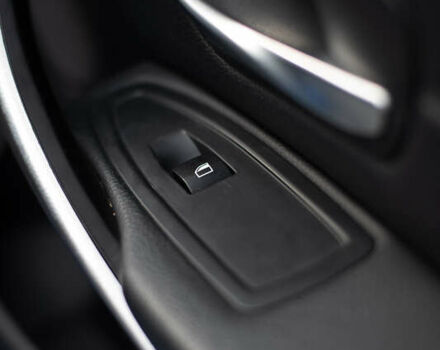 Синий БМВ 4 Серия, объемом двигателя 2 л и пробегом 163 тыс. км за 23100 $, фото 41 на Automoto.ua