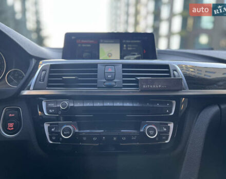 Синій БМВ 4 Серія, об'ємом двигуна 2 л та пробігом 70 тис. км за 17900 $, фото 19 на Automoto.ua