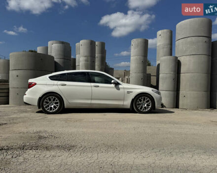 Белый БМВ 5 Серия ГТ, объемом двигателя 2.99 л и пробегом 180 тыс. км за 19500 $, фото 6 на Automoto.ua