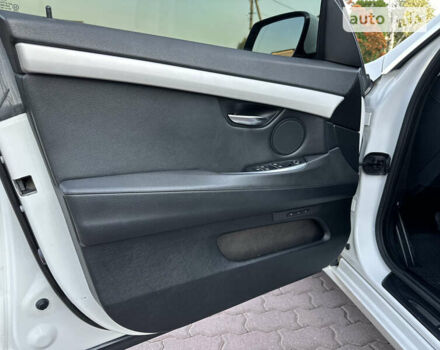 Белый БМВ 5 Серия ГТ, объемом двигателя 3 л и пробегом 254 тыс. км за 19900 $, фото 18 на Automoto.ua