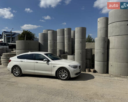 Белый БМВ 5 Серия ГТ, объемом двигателя 2.99 л и пробегом 180 тыс. км за 19500 $, фото 7 на Automoto.ua