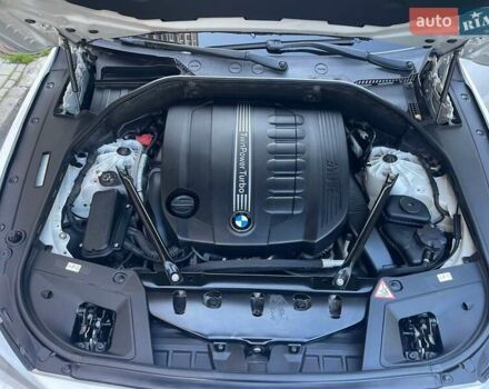 Белый БМВ 5 Серия ГТ, объемом двигателя 3 л и пробегом 254 тыс. км за 19900 $, фото 2 на Automoto.ua