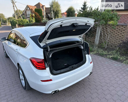 Белый БМВ 5 Серия ГТ, объемом двигателя 3 л и пробегом 254 тыс. км за 19900 $, фото 27 на Automoto.ua