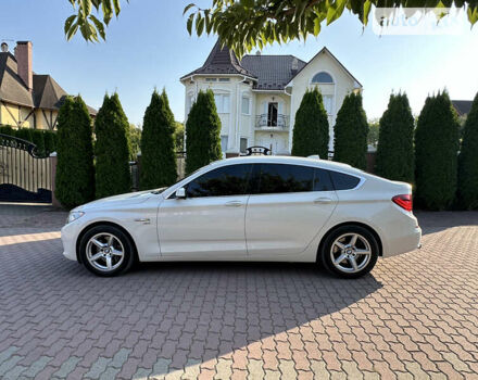 Белый БМВ 5 Серия ГТ, объемом двигателя 3 л и пробегом 254 тыс. км за 19900 $, фото 5 на Automoto.ua